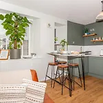 The Burrow - 2 Bedroom In