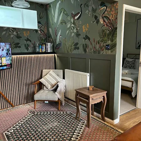 Lägenhet The Burrow - 2 Bedroom In *