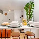 The Burrow - 2 Bedroom In Appartement
