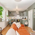 Appartement The Burrow - 2 Bedroom In